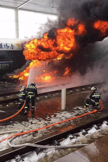 G281次动车起火事故调查更进：牵引变压器最先发生故障